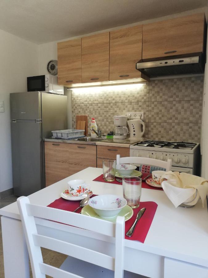 Studio Apartment Mileta Pitve エクステリア 写真